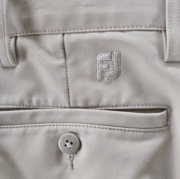 FJ Footjoy Dress Pants Mens 33x32 Beige Golf Straight Stretch Athleisure - Picture 11 of 12